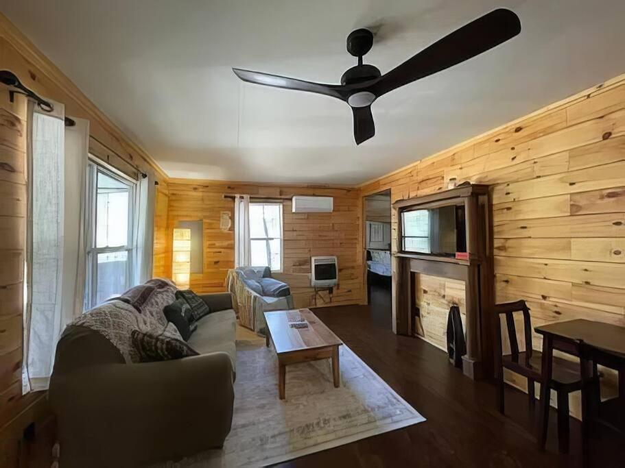 Cameron'S Cottage At The Lake Tallassee Exterior foto